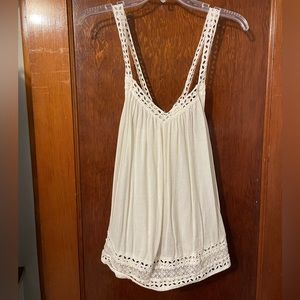 American eagle eyelet tank